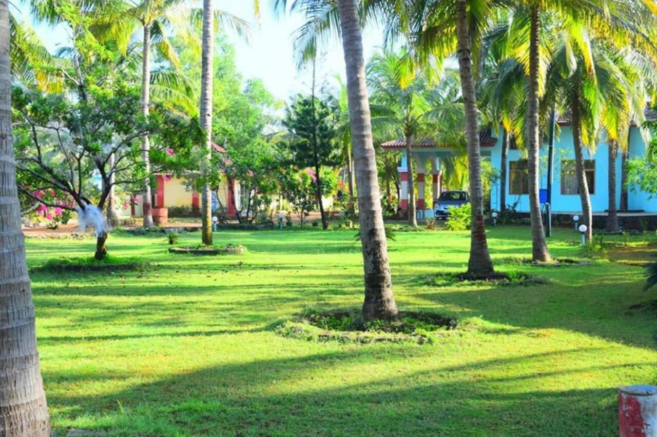 Devbag Resort Karwar Exterior photo